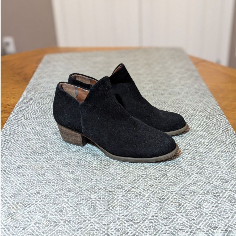 Jessica Simpson Black Suede Block Heel Ankle Booties Size 7.5